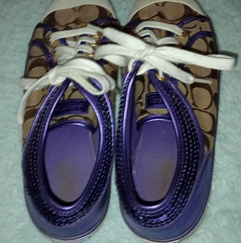 Ladies COACH shoes - Picture 2 of 2